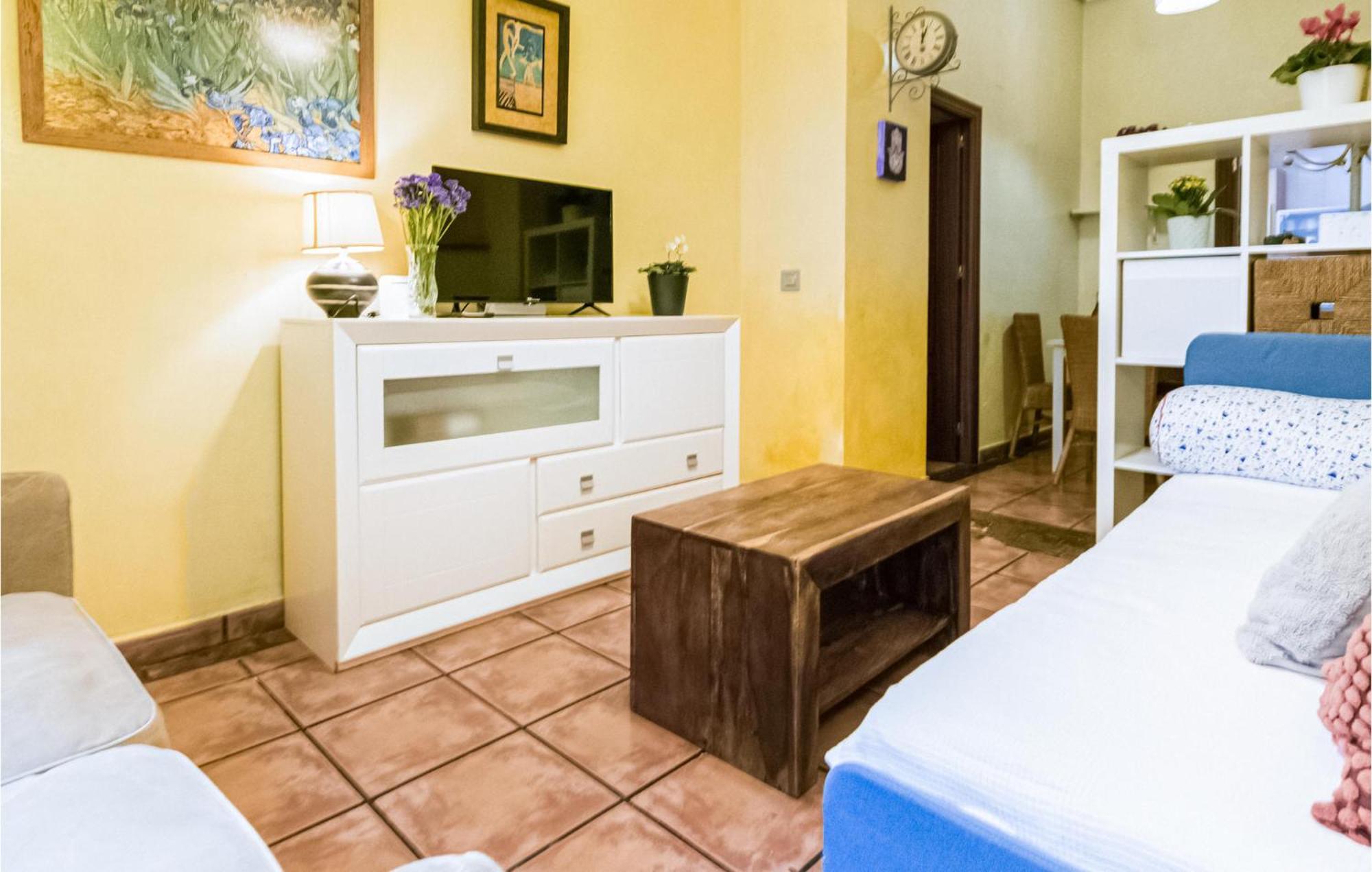 Lovely Apartment In Cordoba With Kitchen Exterior photo