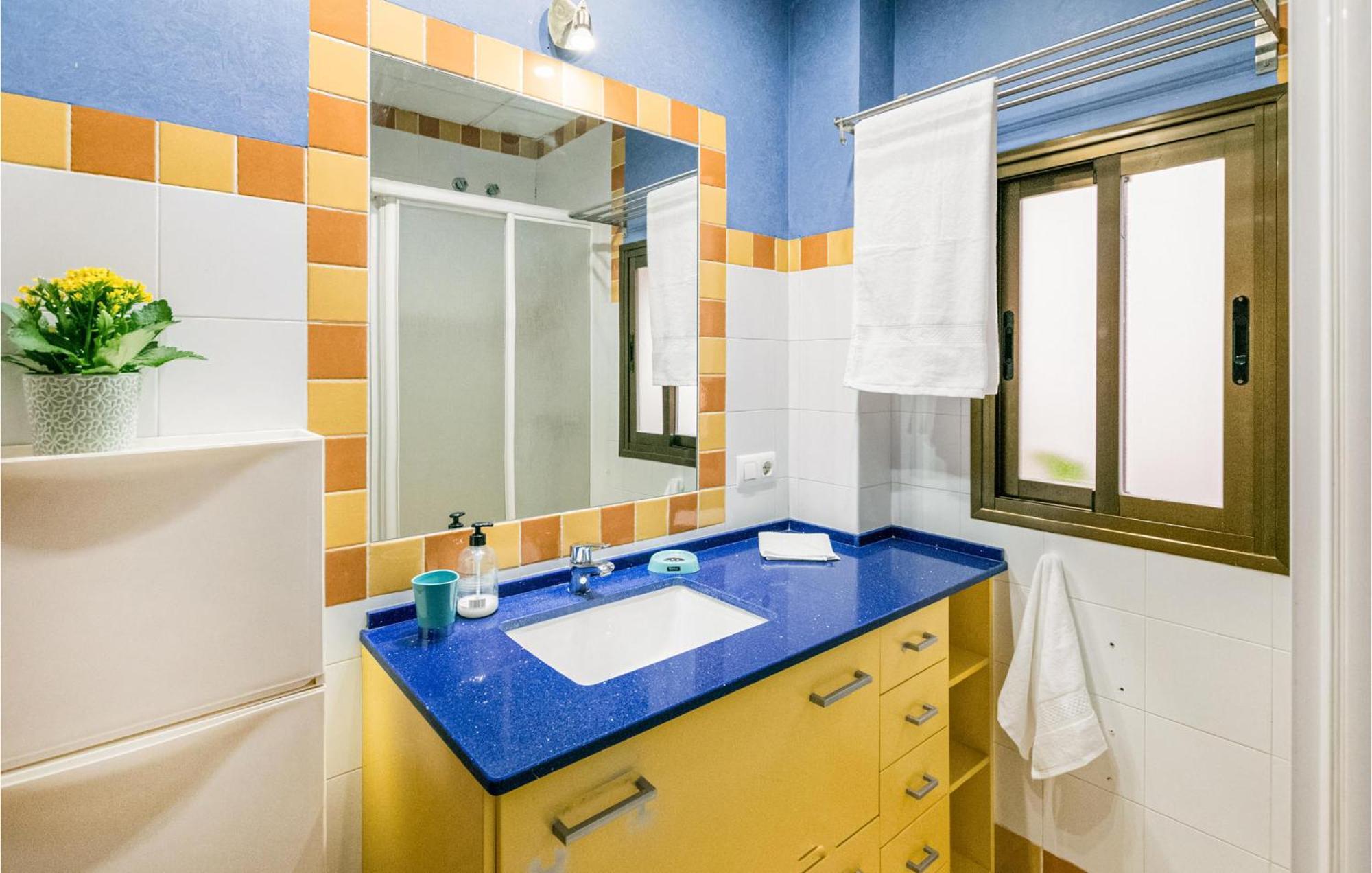 Lovely Apartment In Cordoba With Kitchen Exterior photo
